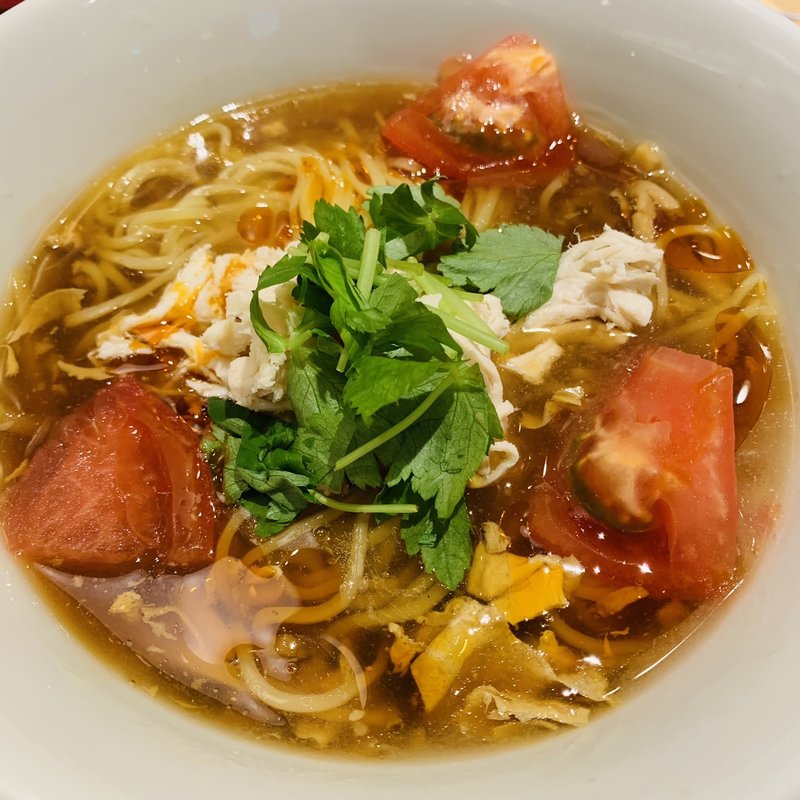 蒸し鶏ときのこのサンラー麺(おかゆと麺の店 粥餐庁 東武池袋店)