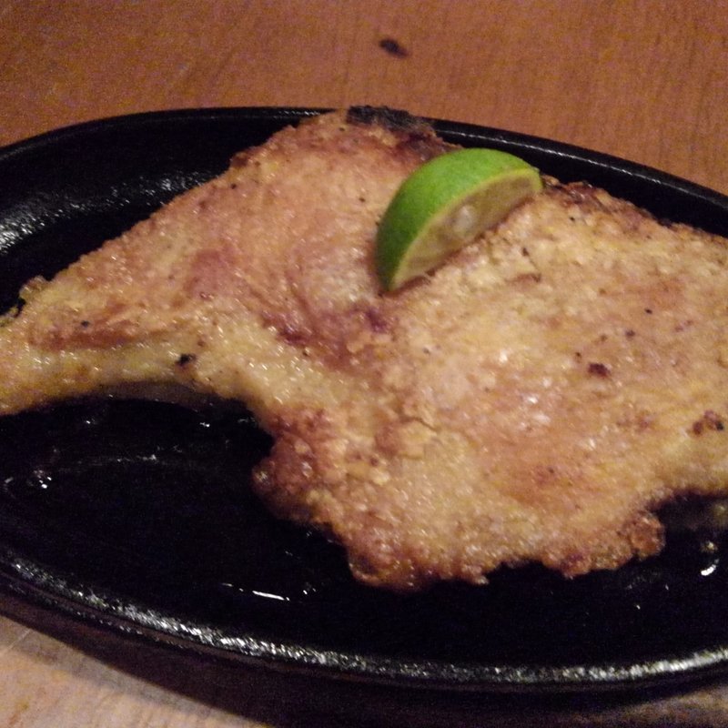 名物 骨付き阿波尾鶏ひな(一鴻 （いっこう）)