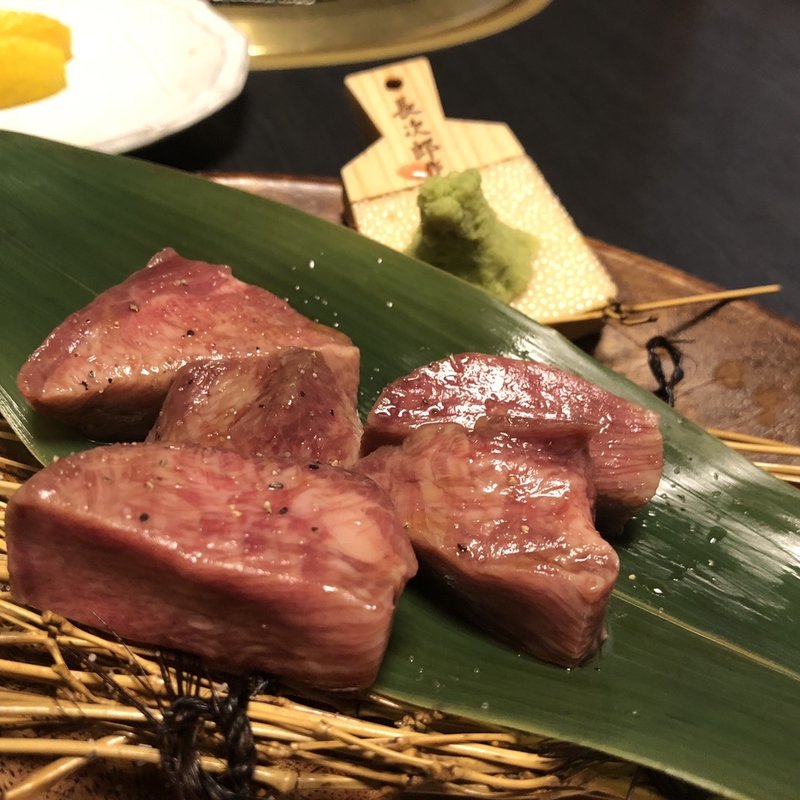 厚切り上タン(焼肉バル 秀)