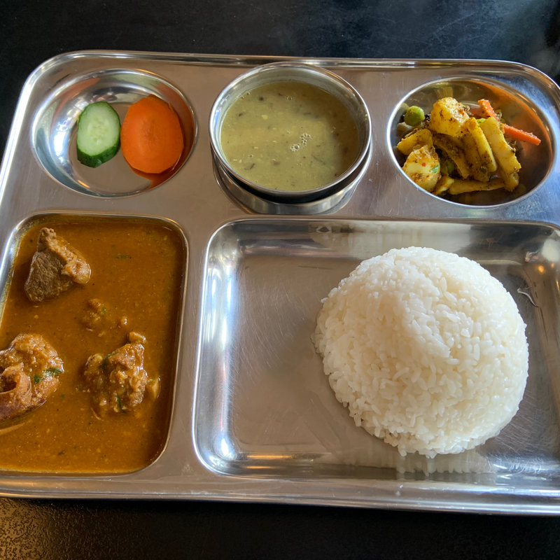 ネパールマトンカレーセット(ふんわりダイニング 池袋)