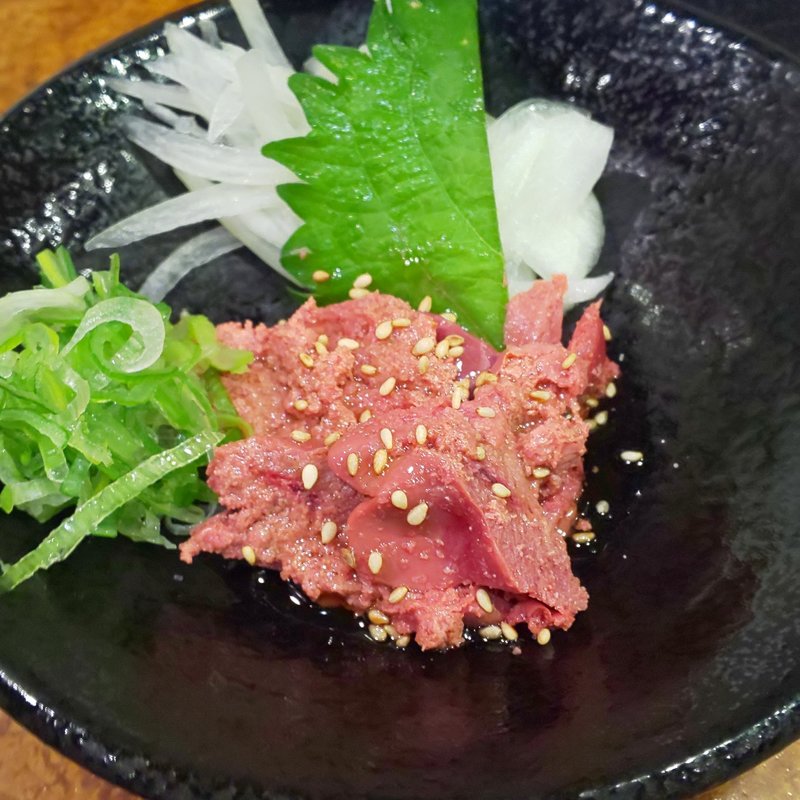 レバ刺し(八剣伝 富塚店)