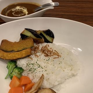 彩り野菜カレー(本庄珈琲うふふ )