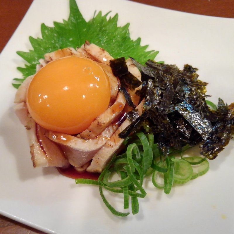 オリーブ地鶏のユッケ(ふるさと )