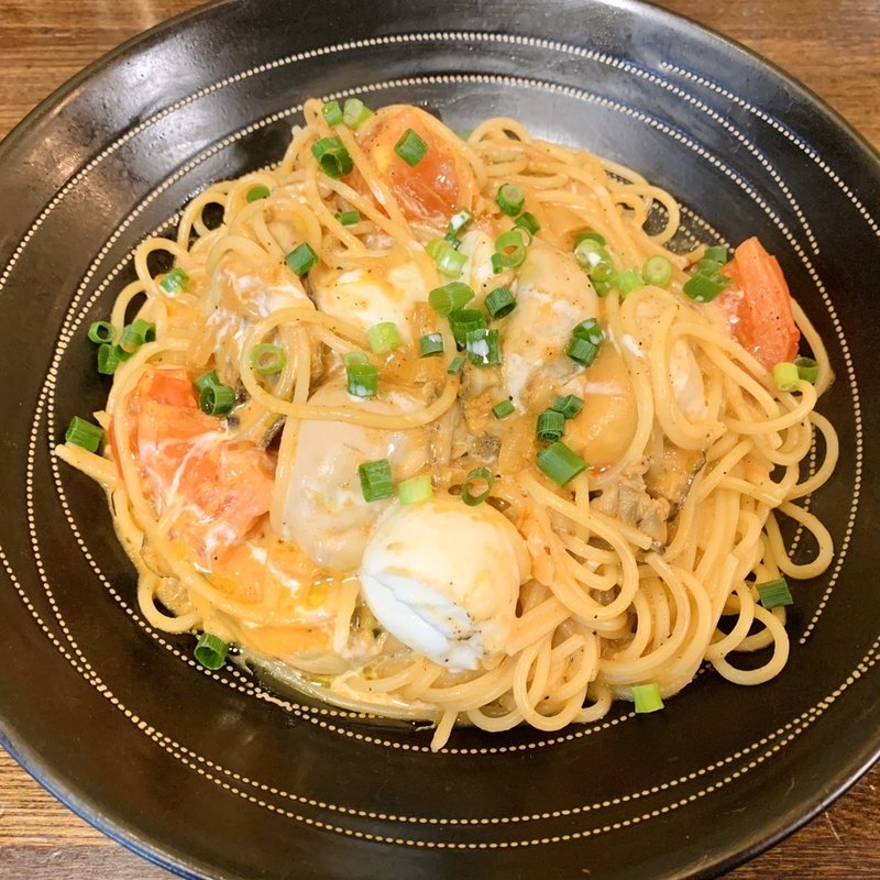 牡蠣とモッツァレラチーズのトマトクリームソース(PASTA わざや)