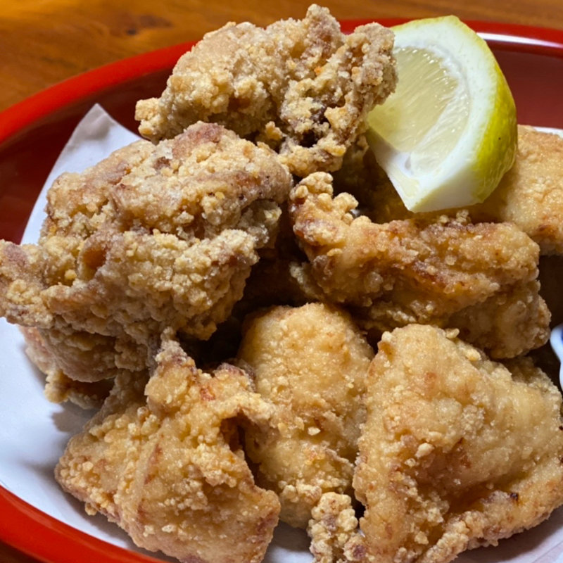 骨なしむね肉〈100g〉(ごちそうからあげ維新 山田店)