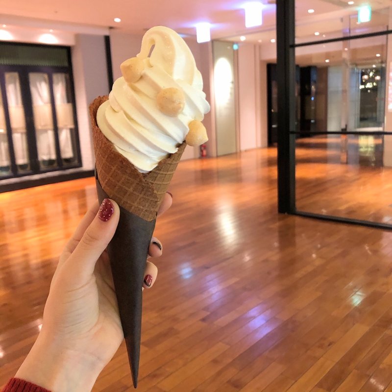 バニラのソフトクリーム(FLAVÉDO ROOFTOP フラベド ルーフトップ)