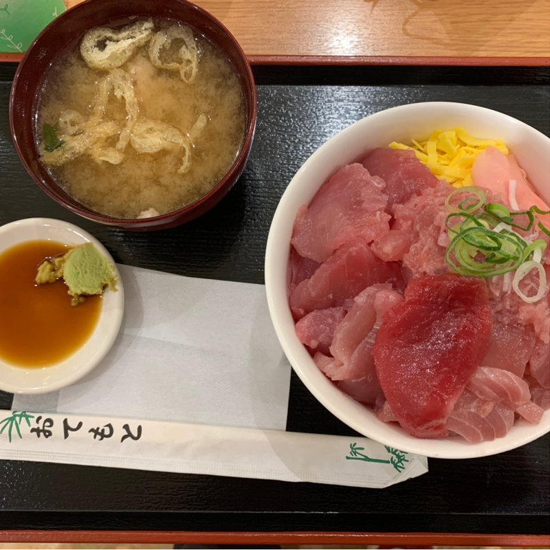 まぐろ大漁丼(まぐろ一番本舗　イオンモール八千代緑が丘店)