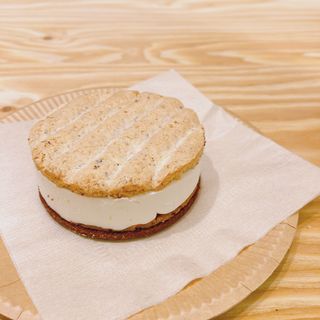 アイスサンド　ミルク(阪神百貨店)