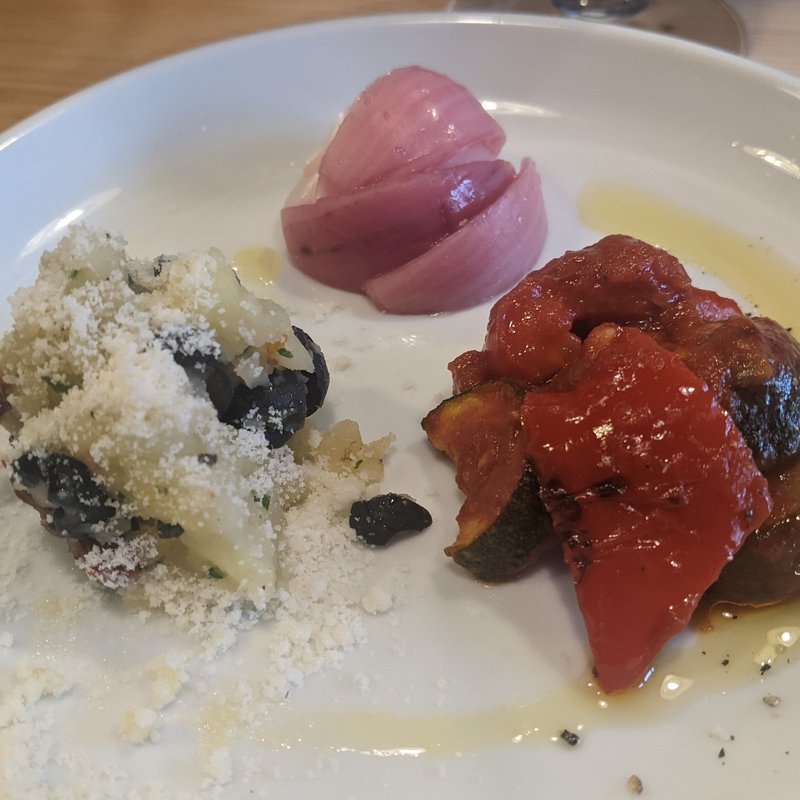 前菜(小鳥と苺 Bistro)