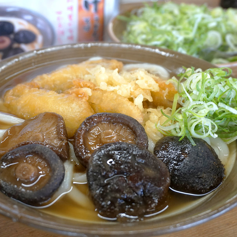 しいたけうどん(牧のうどん 片江店)
