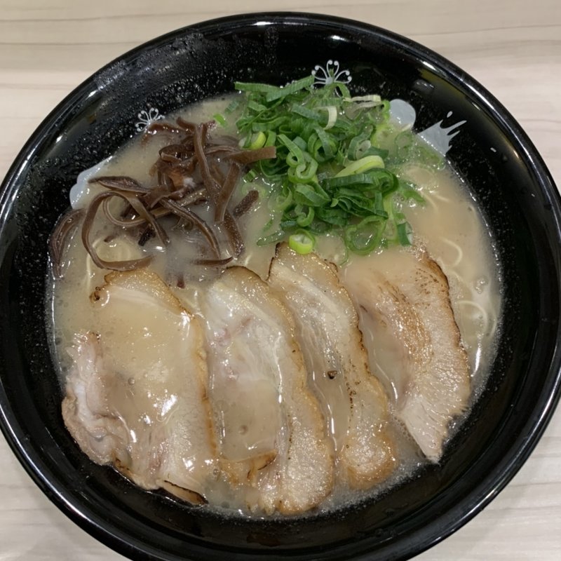 濃厚ラーメン(石田一龍 吉田店)