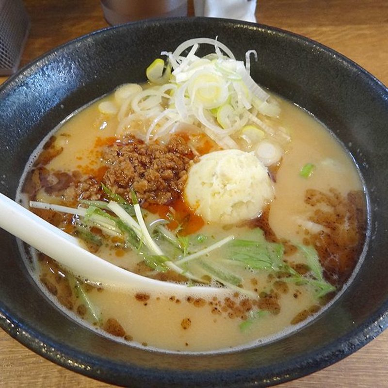 ハチミツみそ漬け燻製豚チャーシュー味噌ラーメン (麺創 麺魂 江坂本店)