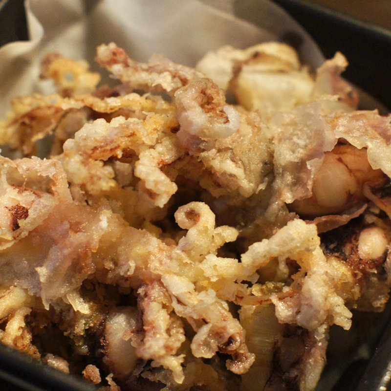 ヒイカの唐揚げ(博多ラーメン でぶちゃん 高田馬場本店)