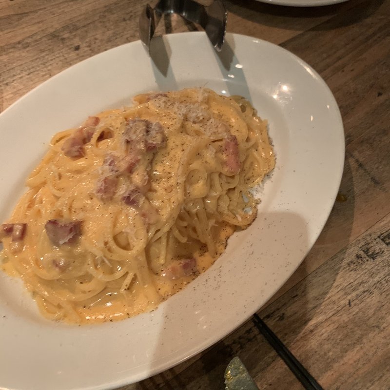 クラシックカルボナーラ(Trattoria e Pizzeria MOTHERS)