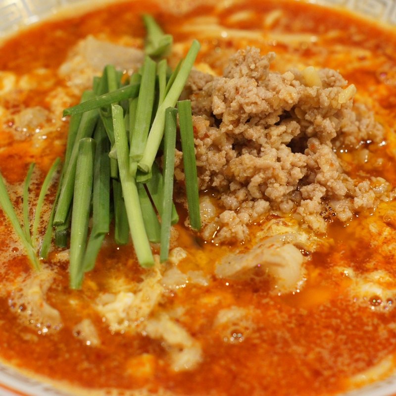 博多もつ辛麺(博多ラーメン でぶちゃん 高田馬場本店)