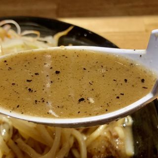 牛ホルモン濃厚タンメン(麺　百式)