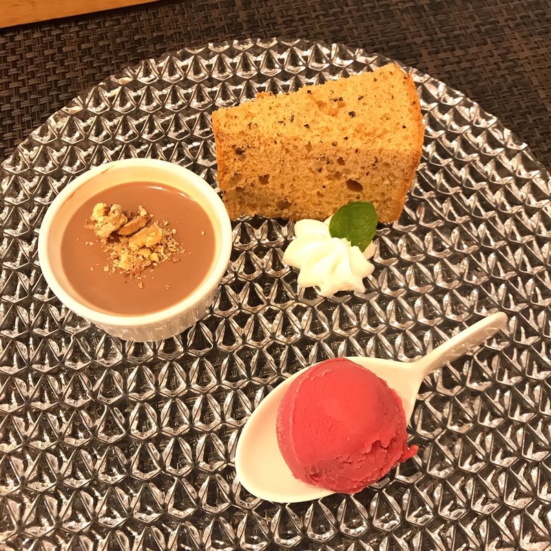 デザート3種盛り合わせ(Ristrante Dal Cure)