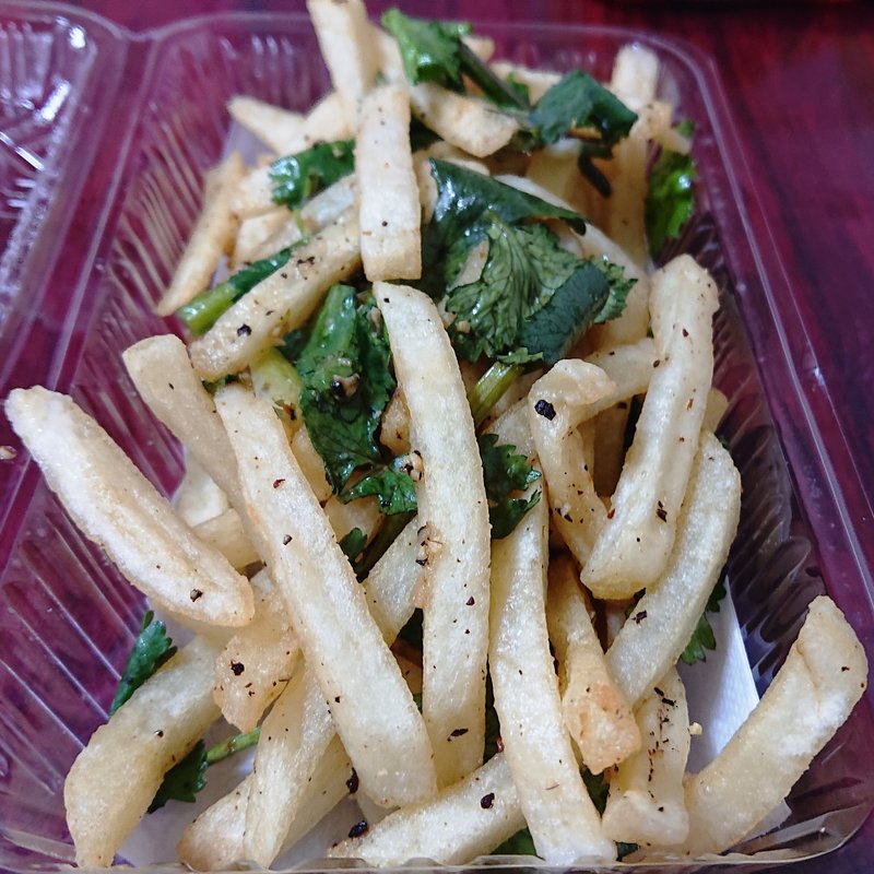 パクチーポテト(パクチリ)