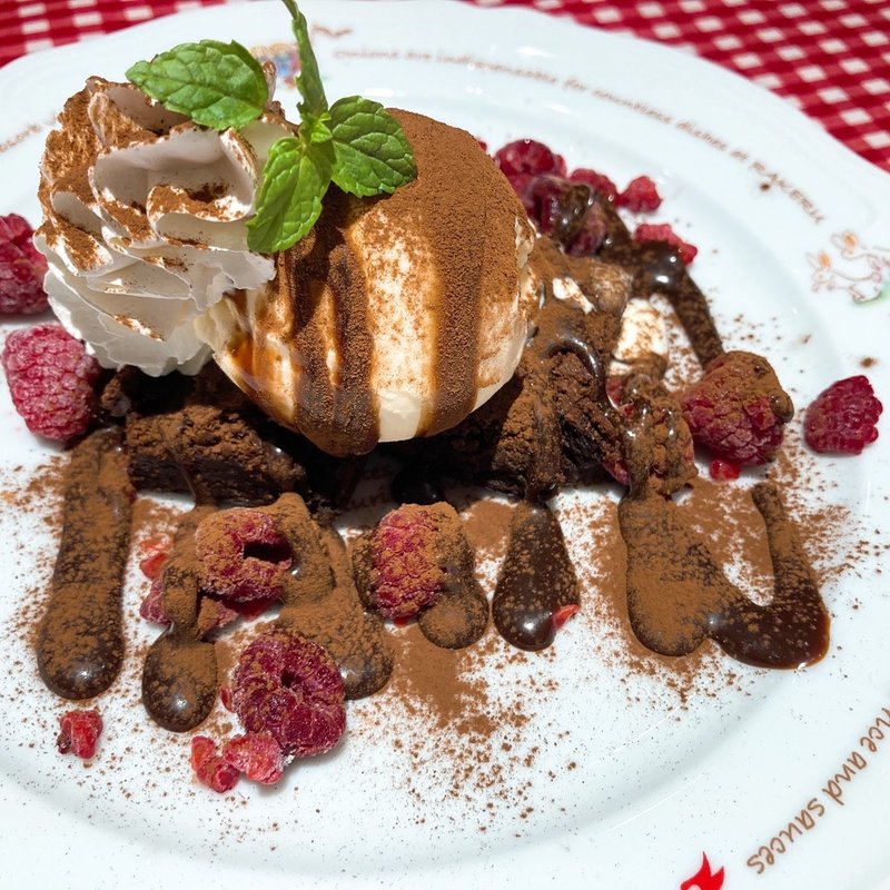 ラズベリーブラウニー(ラケル グランエミオ所沢店)