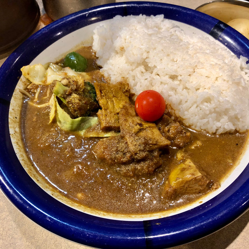 野菜+ビーフカレー ルー大盛り(カリーライス専門店エチオピア 本店)