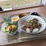豚丼(Cafe Dining Rukka COFFEE)