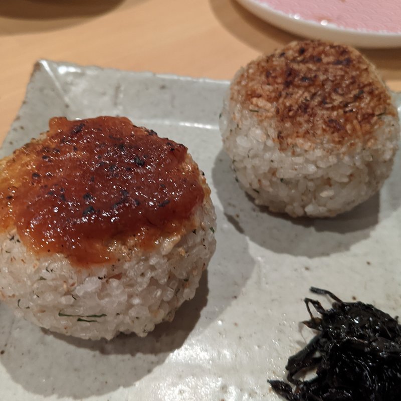 焼きおにぎり(炭火串焼ヒヨク之トリ 水道橋店)
