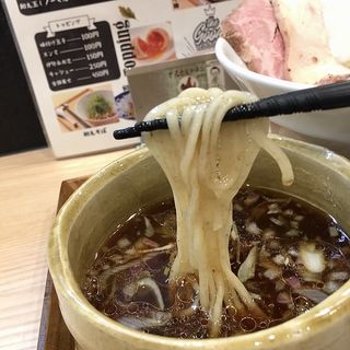 名古屋コーチンと昆布出汁の濃密つけ麺(らぁ麺彩どり)