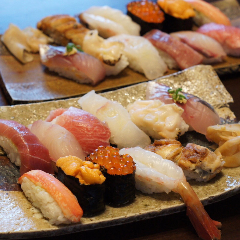 Aセット(握り11貫、デリバリーの場合5,200円)(あたぼう鮨)