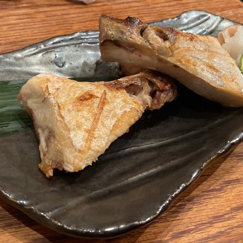 カンパチの塩焼き(旬香旬菜　まんまる （創作和食ダイニング）)