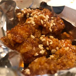 ヤンニョムチキン　ハーフ(クリスピーチキンアンドトマト　神田店)