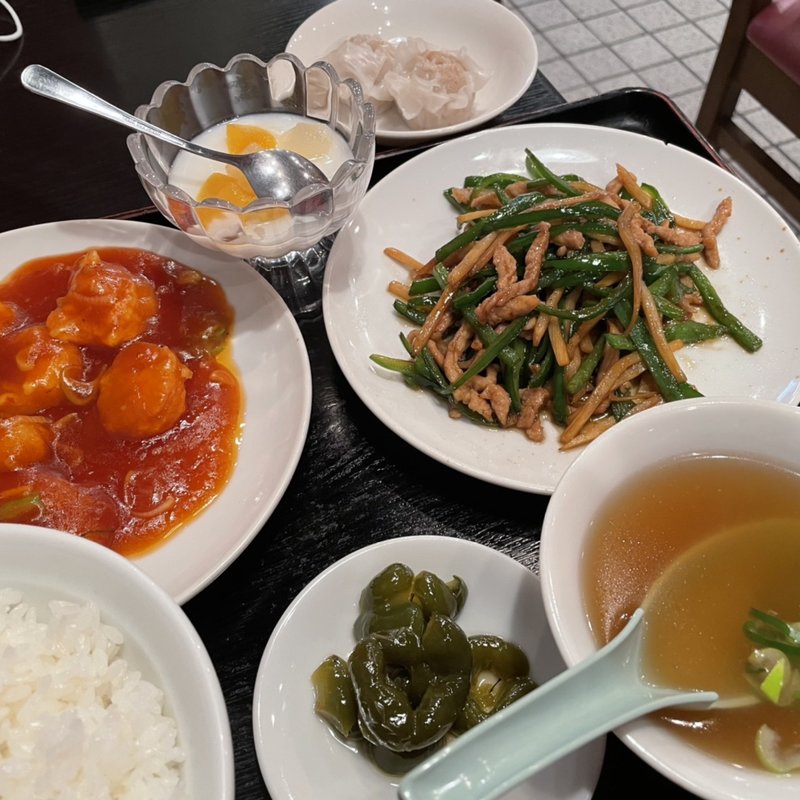 Cランチ　エビチリとチンジャオロース(天龍 仲見世通店)