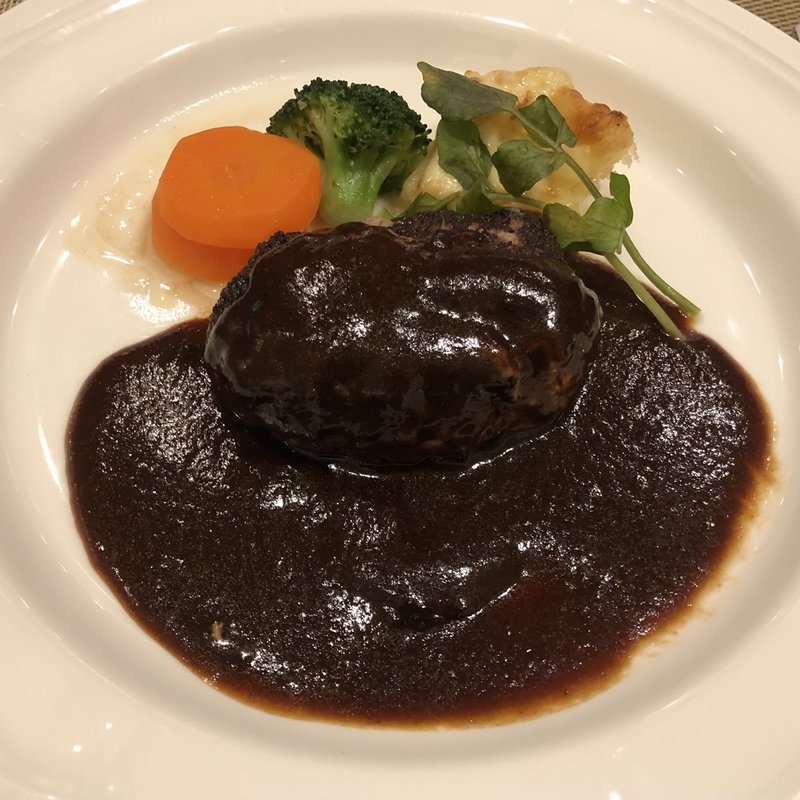 ハンバーグステーキ（レギュラー）ランチ(御茶ノ水 小川軒)