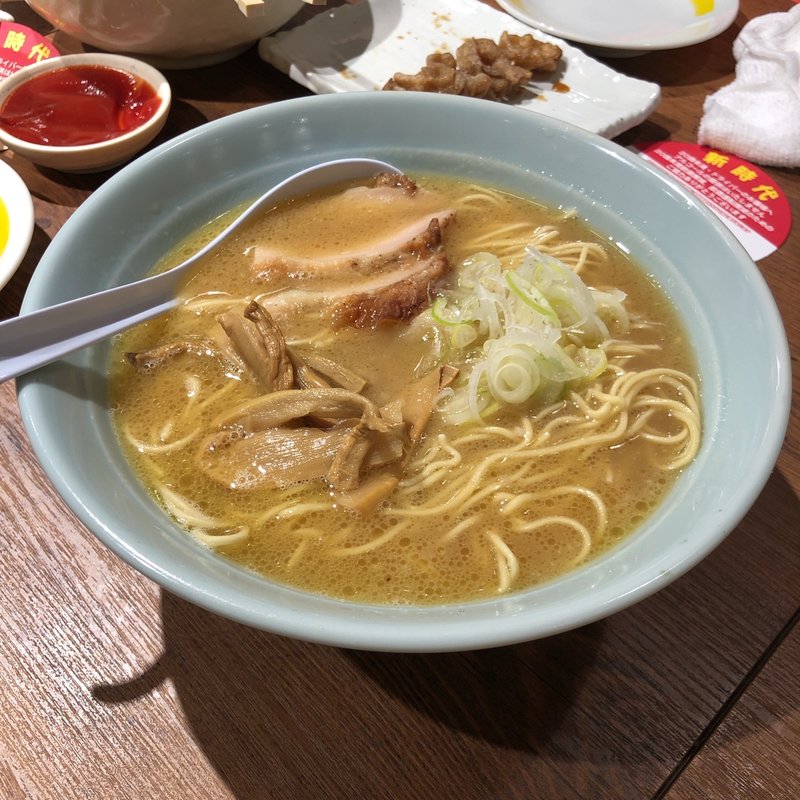 鶏白湯ラーメン(新時代 三軒茶屋)