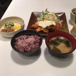 元気ごはん定食(手しおごはん玄 中野坂上店)