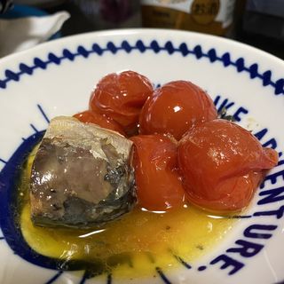 鯖とトマトのアヒージョ(自宅)