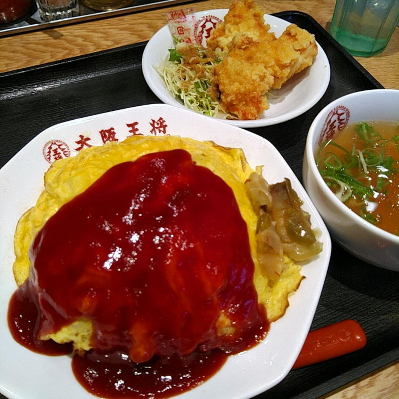 弾む焼豚いつかの初恋オムライス 唐揚げセット(大阪王将 一関店)