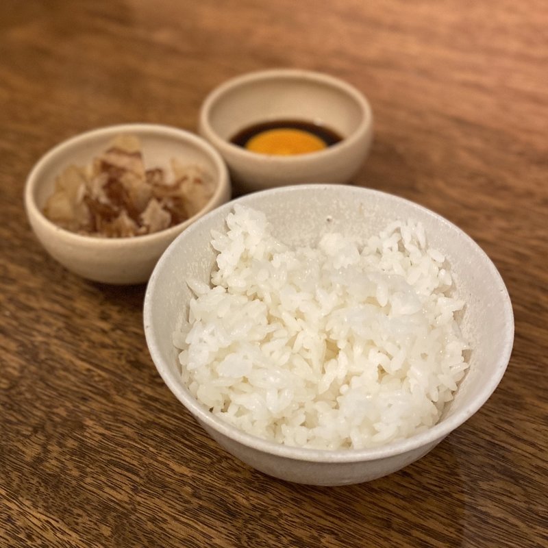 卵黄の醤油漬けの卵かけご飯(炭火焼肉 希林)