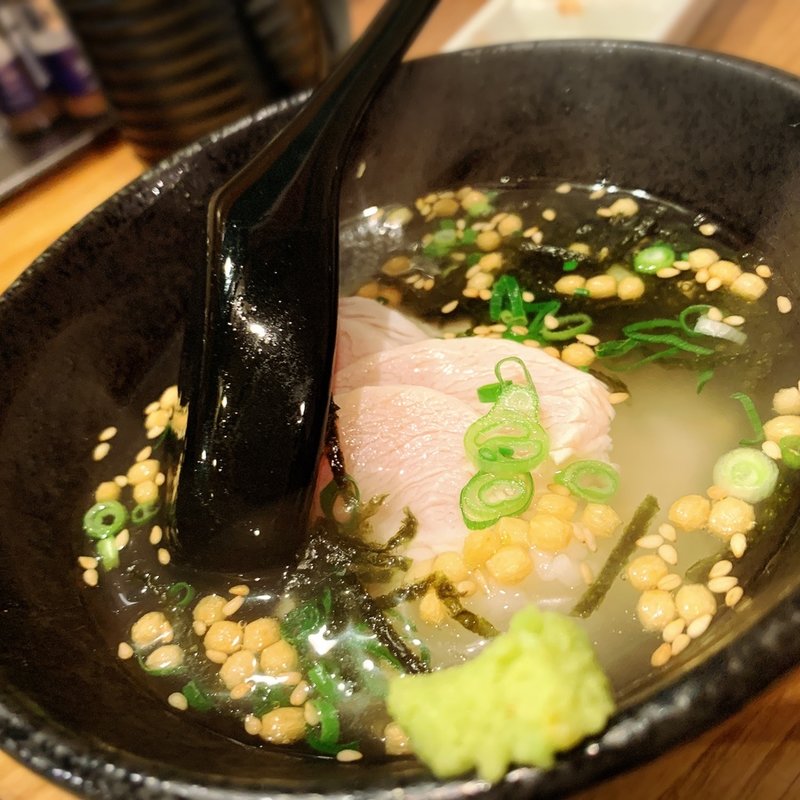 特製鶏茶漬け(とり焼肉 エイト)