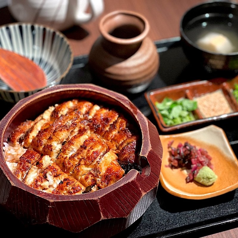 上ひつまぶし(うな龍 栄錦店)