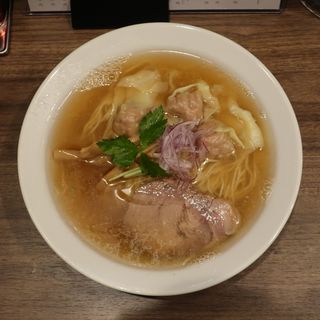 支那そば(肉雲呑入)(支那蕎麦大丸)