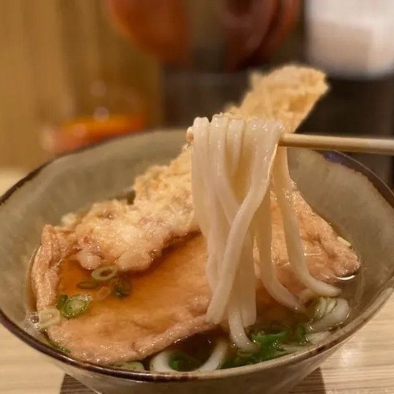 きつねうどん+ちくわ天(本町製麺所 本店 )