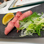 タン刺し(肉なべ千葉)