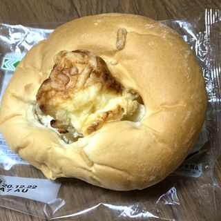 北海道牛乳のグラタンパン