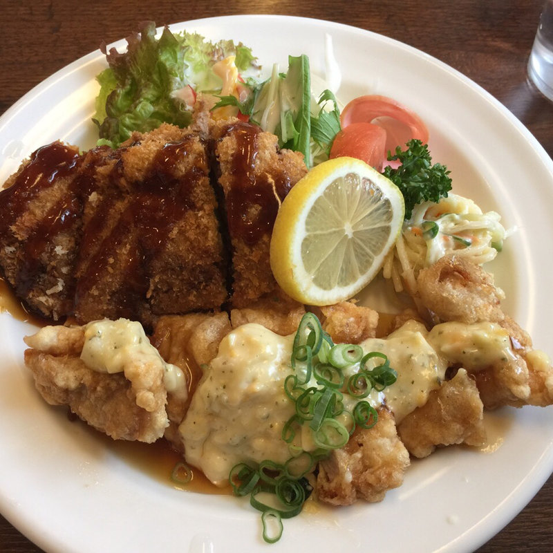 ミンチカツとチキン南蛮(洋食 あけぼの)