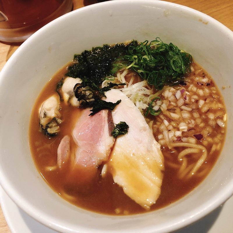 牡蠣醤油ラーメン(うまい麺には福来たる 西中島店)