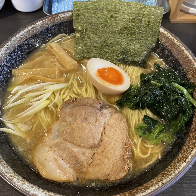 豚骨醤油ラーメン(豚骨ラーメン力！)