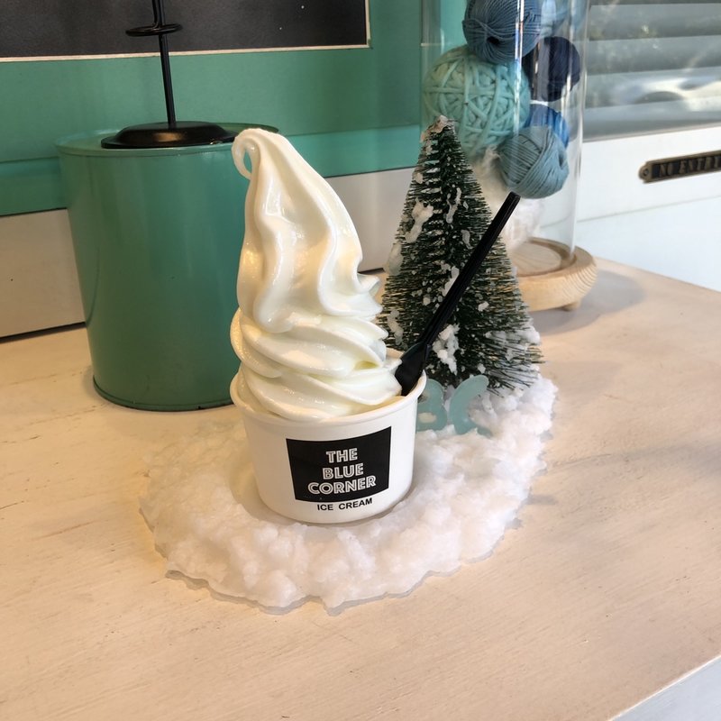 リッチマイルドソフトクリーム(THE BLUE CORNER　ザ　ブルーコーナー)