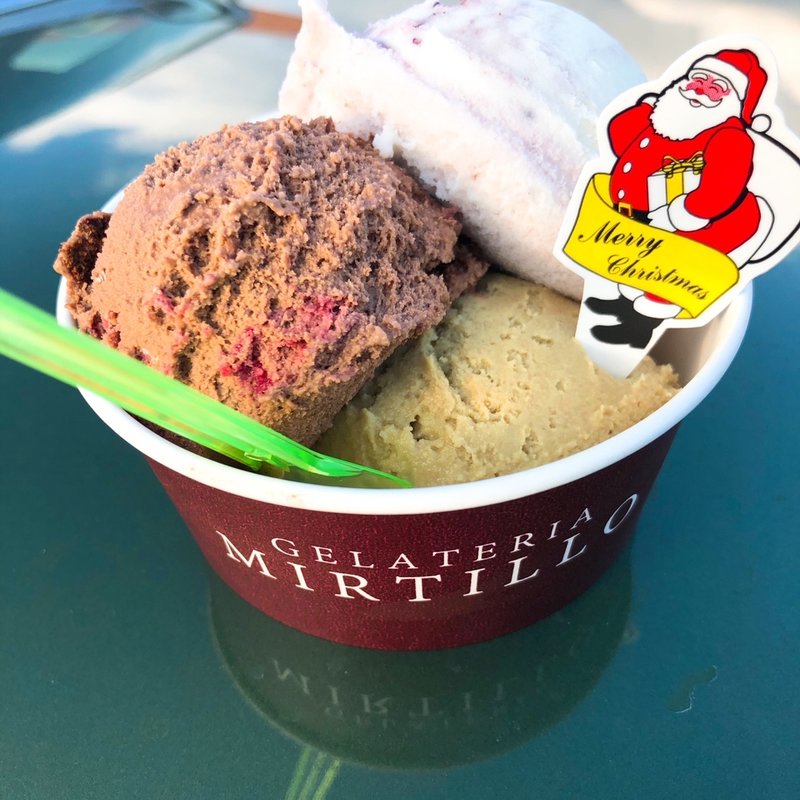 ガトーショコラ　ピスタチオ　ブルーベリーチーズ(ジェラテリア・ミルティーロ　千歳店)