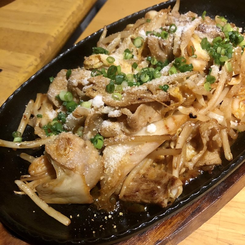 ホルモン鉄板(和創居酒屋 辰家 （わそういざかや たつや）)