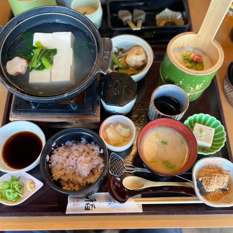 嵯峨御膳(嵯峨とうふ　稲 )